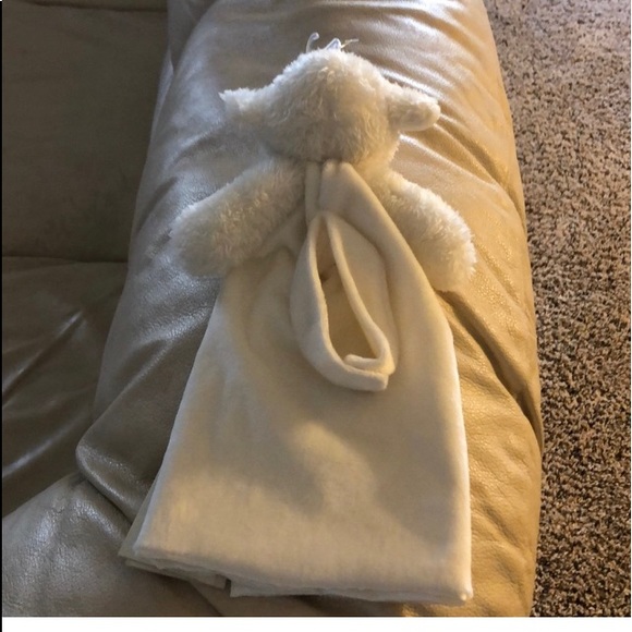 Bunnies by the Bay Baby wrist Blanket White Sheep - Picture 3 of 9